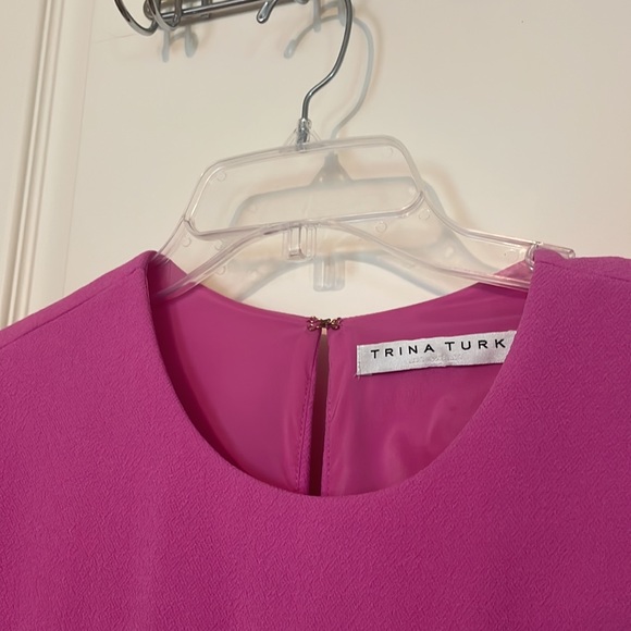 Trina Turk Jacinta Petal Sleeve Shift Dress - Picture 5 of 10